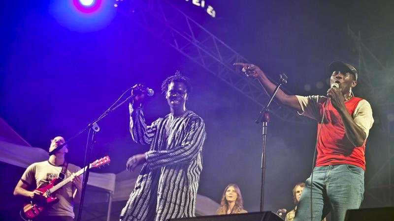 Khaled y Baloji congregan a más de 20.000 personas en la Fiesta Womad