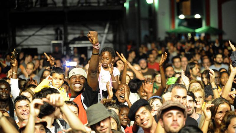 La maliense Oumou Sangaré cierra la edición más africana del WOMAD