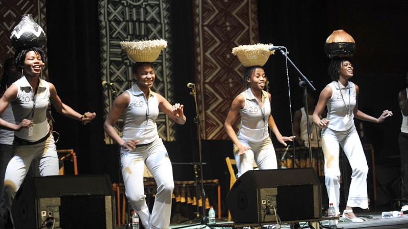La maliense Oumou Sangaré cierra la edición más africana del WOMAD