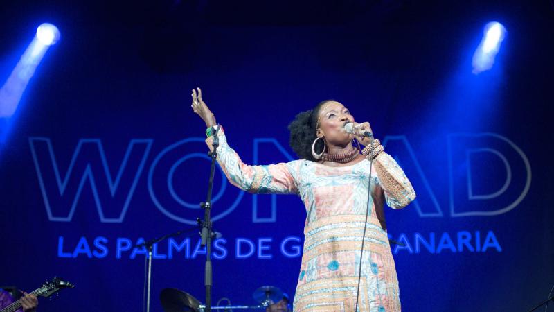 La maliense Oumou Sangaré cierra la edición más africana del WOMAD