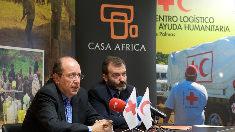 El papel de Canarias como plataforma solidaria con África, reforzado por un convenio de Cruz Roja y Casa África