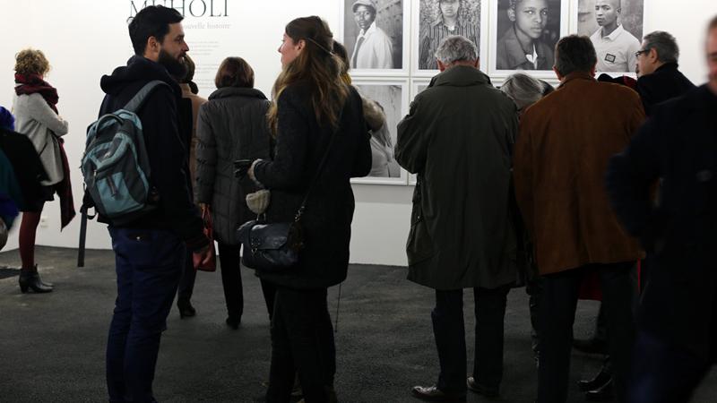 La obra de la fotógrafa sudafricana Zanele Muholi llega a Francia con una exposición producida por Casa África