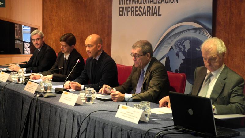 El empresariado canario se reúne con el Secretario de Estado de Comercio para una sesión de trabajo sobre internacionalización en Casa África
