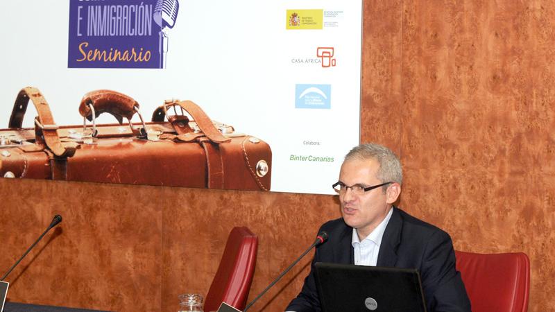 Periodistas y sociedad civil debaten sobre el tratamiento de la inmigración en los medios de comunicación