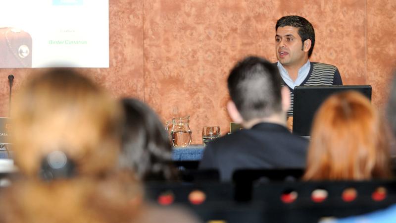 Periodistas y sociedad civil debaten sobre el tratamiento de la inmigración en los medios de comunicación