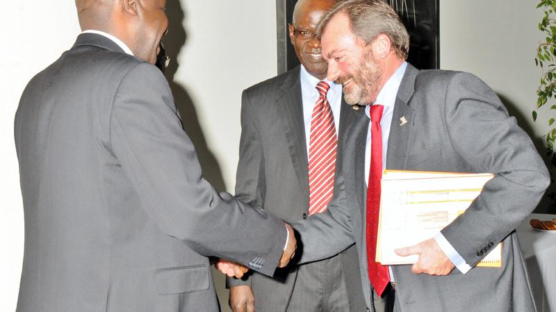 El Consejo Rector y el Consejo Diplomático de Casa África se reúnen en Madrid para hacer balance de 2011 y planificar 2012