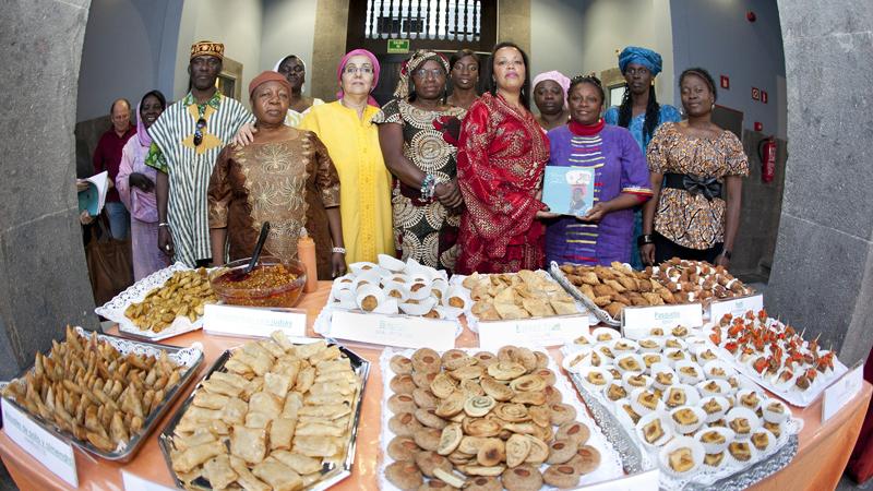 Los sabores africanos inundan el patio de Casa África