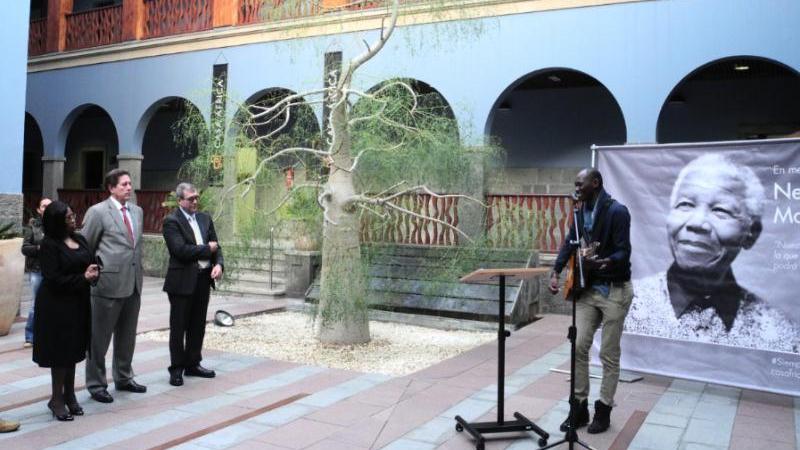 Casa África traslada a la embajadora de Sudáfrica en España las condolencias de los ciudadanos por la muerte de Mandela