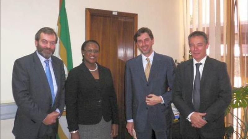 1223_union_africana01.jpg