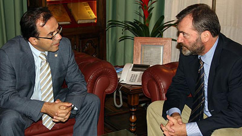 Casa África y la Universitat de Barcelona intensifican el intercambio cultural, científico y pedagógico