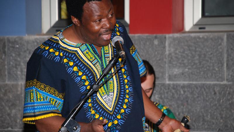 Justin Tchatchoua ofreció un concierto en Casa África