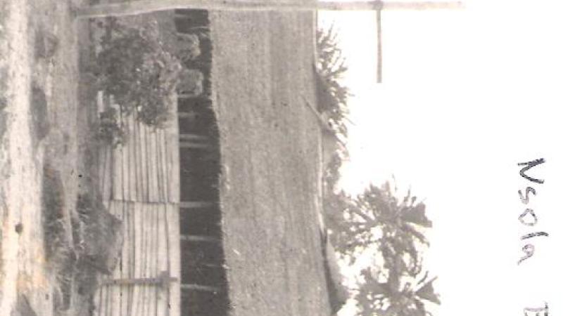 2.4. ANEXO 15, FOTO N.º 01. Ancienne Eglise Nsola 1963