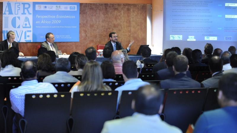 5. Presentación del Informe Perspectivas Económicas en África, 2009 en Casa África