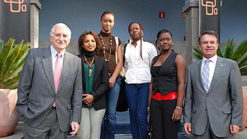 Casa África financia becas para estudiantes africanos