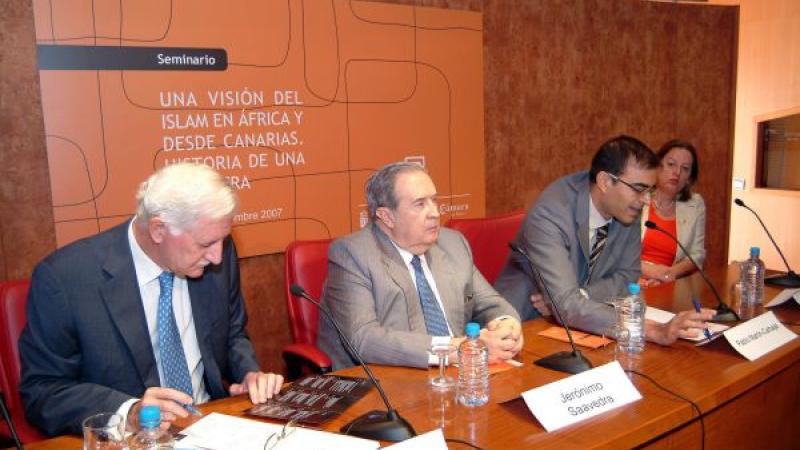 Saavedra presidió la inauguración del Seminario 'Una visión del Islam en África y desde Canarias. Historia de una frontera'