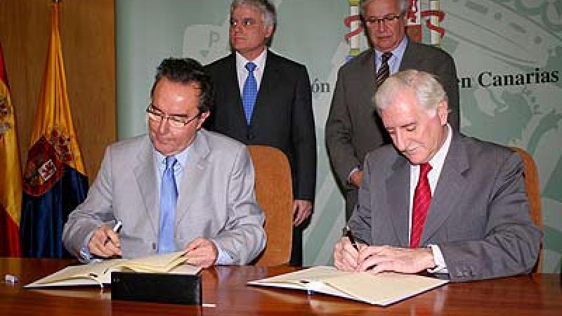 El ministro de Industria, Turismo y Comercio, presente en la firma del convenio de colaboración entre Casa África y el ICEX