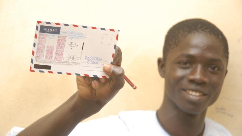 Casa África apoya 'Mareas Migratorias', una intervención artística en Las Canteras en el marco del Día de África