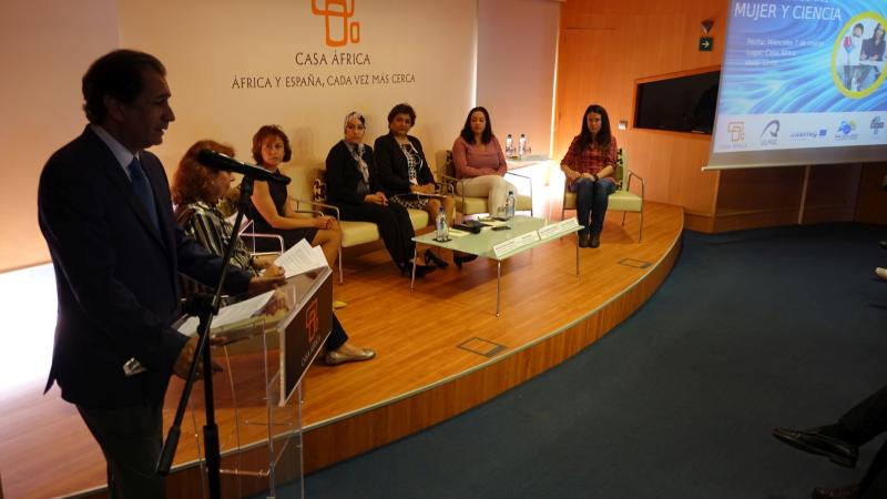 Mesa Redonda – Mujer y Ciencia