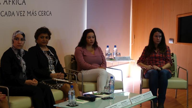 Mesa Redonda – Mujer y Ciencia