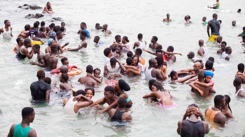 Tercer premio: La playa de los abrazos