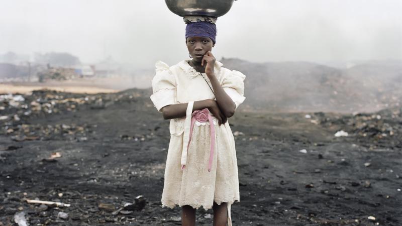 19. Naasra Yeti, Agbogbloshie Market, Accra, Ghana, série « Permanent Error », 2009 © Pieter Hugo -Album Panafricaine-