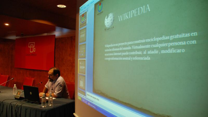 1. Taller Wikiáfrica en el Auditorio Nelson Mandela de Casa África, dirigido por Marcos Tallés -Secretario de Wikimedia en España-