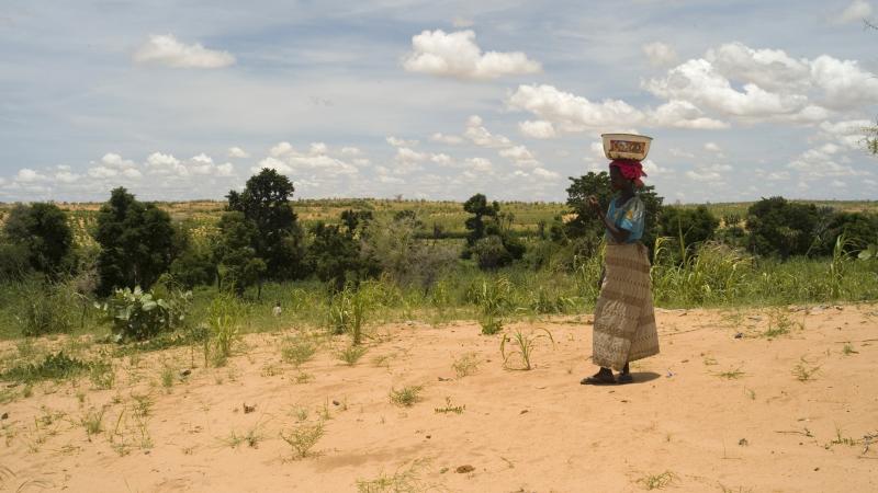 22.	Usos y costumbres, proyecto Soutoura de Ángel Luis Aldai, Casa África