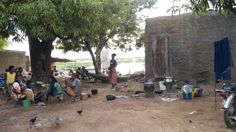 27.	Usos y costumbres, proyecto Soutoura de Ángel Luis Aldai, Casa África