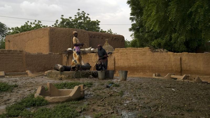 49.	Usos y costumbres, proyecto Soutoura de Ángel Luis Aldai, Casa África