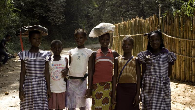 60.	Usos y costumbres, proyecto Soutoura de Ángel Luis Aldai, Casa África