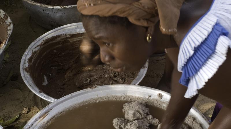 91.	Usos y costumbres, proyecto Soutoura de Ángel Luis Aldai, Casa África