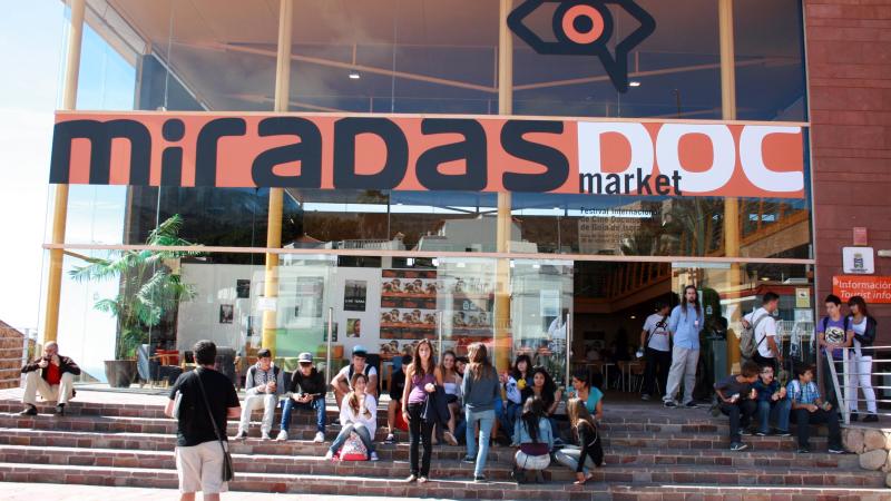 36. MiradasDoc Market - Fachada centro cultural (foto Eva Molina)