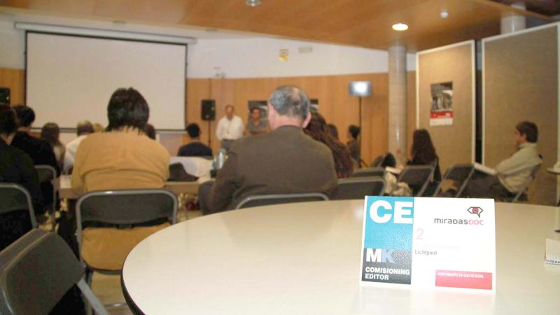 43. Sesiones del Pitching - MiradasDoc Market 2011