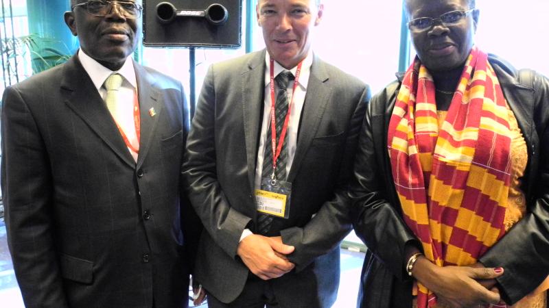 11. Recepción de empresarios africanos en INVESTOUR 2012 con Luis Padilla –Secretario General de Casa África-