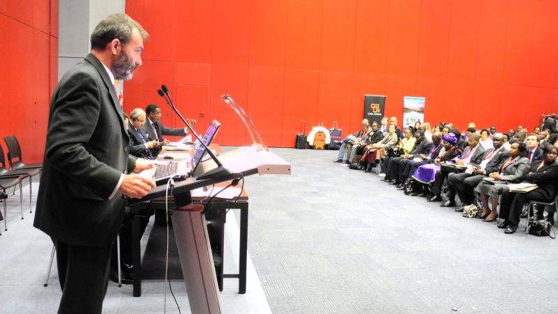 12. Inauguración de INVESTOUR 2012 por Ricardo Martínez Vázquez –Director General de Casa África-