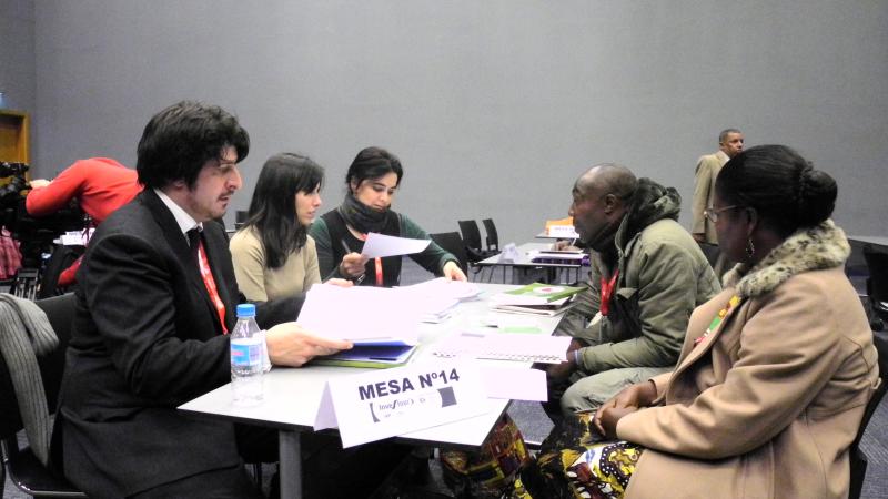 20. Mesas de negociaciones en INVESTOUR 2012