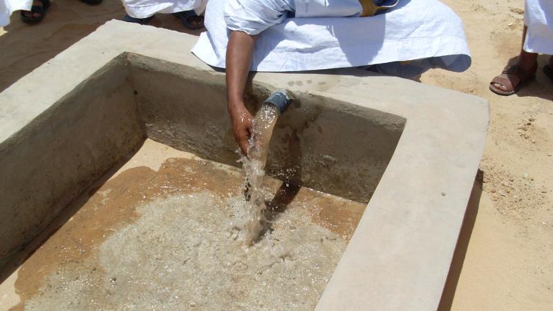 3. Imágenes de los bebederos de camellos, proyecto creado por MPDLC - Movimiento por la Paz, el Desarme y la Libertad en Canarias - en Boulaboir, Mauritania