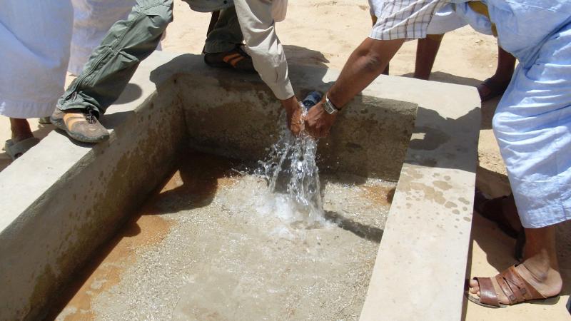 9. Imágenes de los bebederos de camellos, proyecto creado por MPDLC - Movimiento por la Paz, el Desarme y la Libertad en Canarias - en Boulaboir, Mauritania