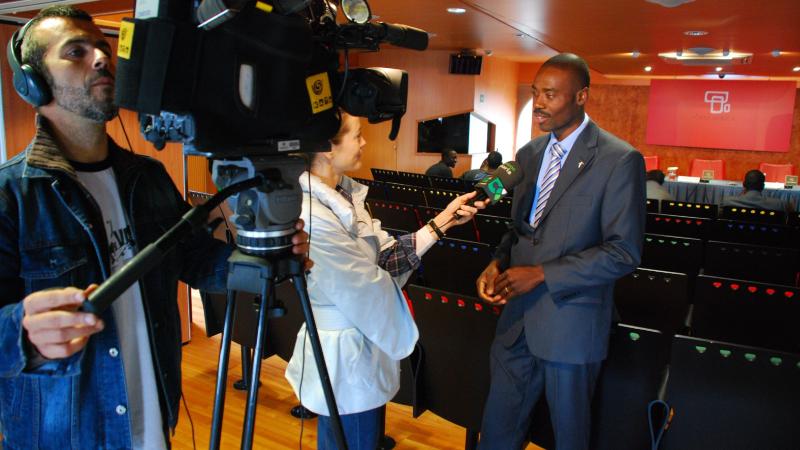 9. Declaraciones de Jude Omoregie -Presidente de la Federación de Asociaciones Africanas en Canarias (FAAC)- en la firma del convenio de colaboración