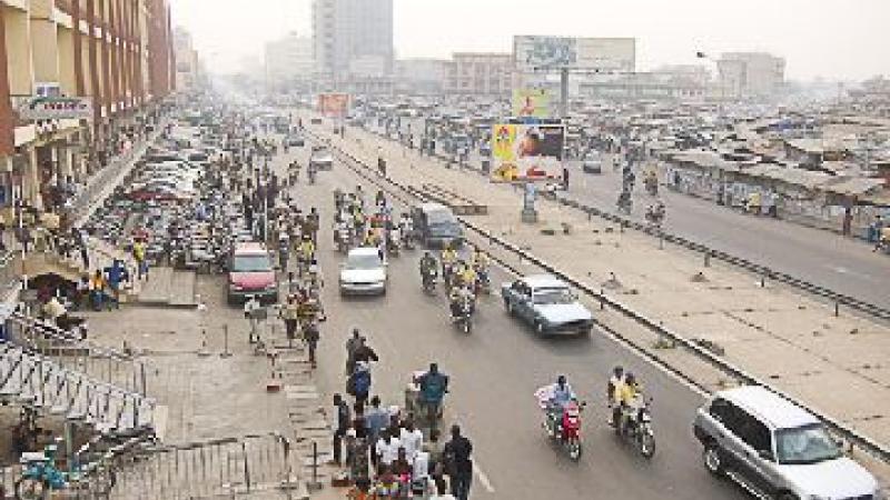 6. Cotonou. Bulevard Saint Michel