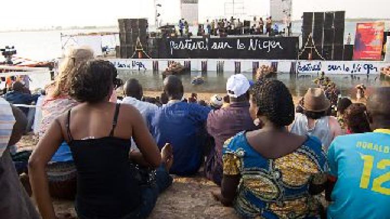 4. Segou. Festival Escenario