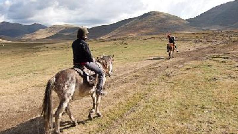 7.	Semonkon. Excursión a caballo