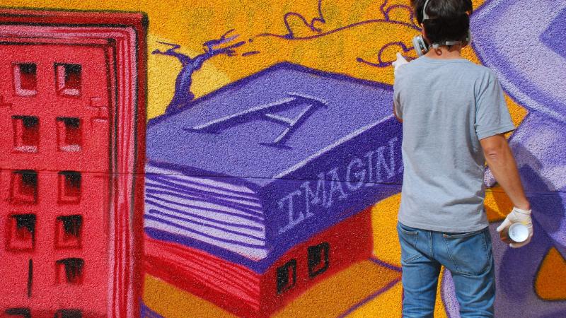 41. Imágenes del proceso de creación del Mural Desarrocio: Mural comunitario 'Urban Art en el Campus' en la Universidad de Las Palmas de Gran Canaria
