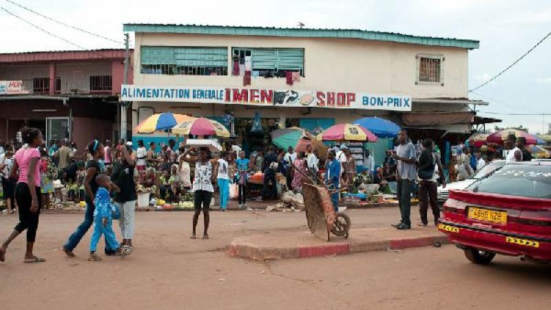 2. France ville. Mercado