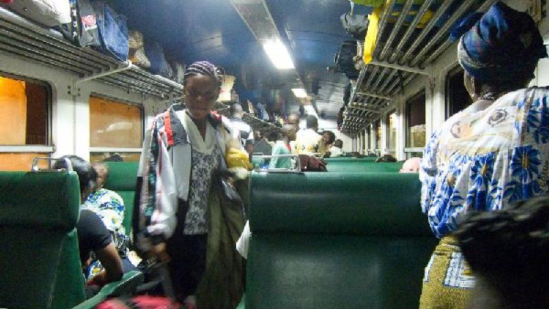 12. Tren. Interior