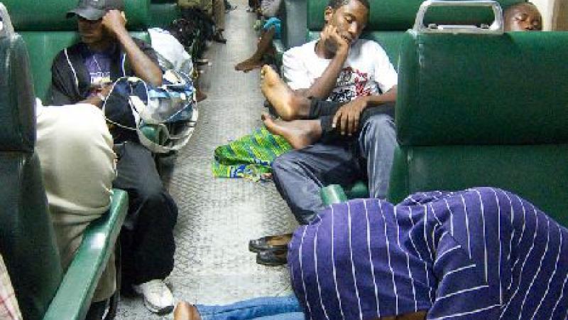 14. Tren. Interior