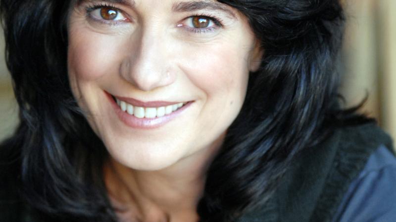 3. Begoña Caparrós -abogada-