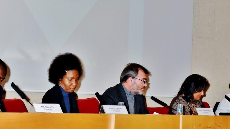 7. Mesa de presentación del Cuaderno Africano Si hablas de nosotros
