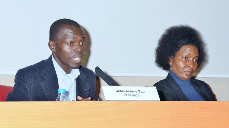 12. Mesa de presentación del Cuaderno Africano Si hablas de nosotros. Jean-Arsène Yao y Hortense Djomeda