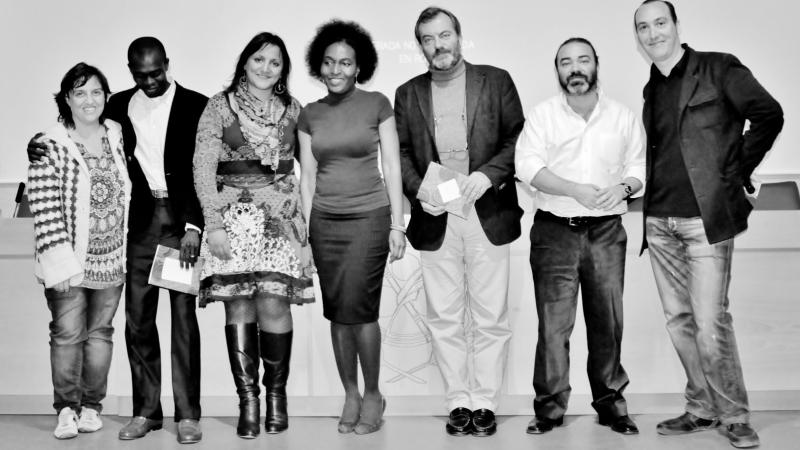 40. Colaboradores en la mesa de presentación del Cuaderno Africano Si hablas de nosotros